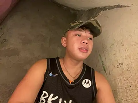 Snapshot of urasianrey chatting on 04/01/26, 05:54 urasianrey online show from 04/01/26, 05:54