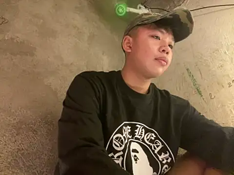 Snapshot of urasianrey chatting on 04/03/26, 05:00 urasianrey online show from 04/03/26, 05:00