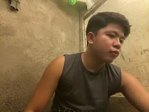 Snapshot of urasianrey chatting on 04/19/26, 08:00 urasianrey online show from 04/19/26, 08:00