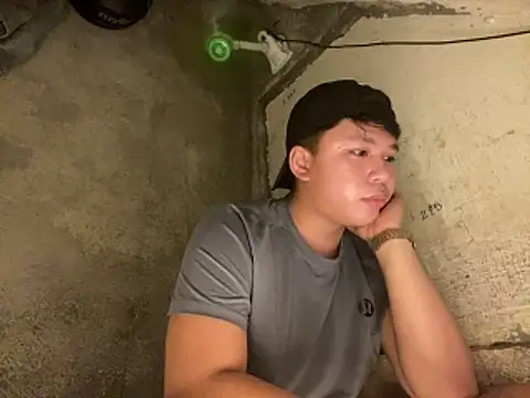 Snapshot of urasianrey chatting on 04/21/26, 05:17 urasianrey online show from 04/21/26, 05:17