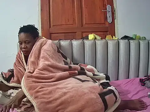 Snapshot of JoycyQueen chatting on 03/31/26, 05:19 JoycyQueen online show from 03/31/26, 05:19