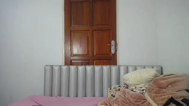 Snapshot of JoycyQueen chatting on 04/18/26, 08:31 JoycyQueen online show from 04/18/26, 08:31