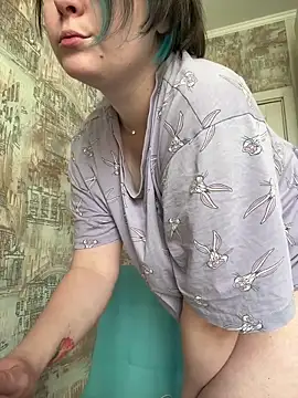 Snapshot of HubbaBaby chatting on 04/12/26, 11:59 HubbaBaby online show from 04/12/26, 11:59