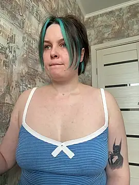 Snapshot of HubbaBaby chatting on 04/20/26, 12:19 HubbaBaby online show from 04/20/26, 12:19