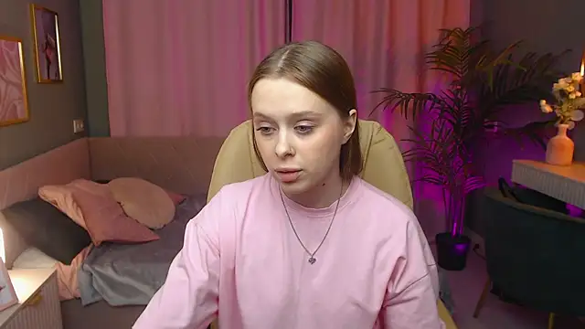 Snapshot of Megg_Ryan chatting on 04/08/26, 02:17 Megg Ryan online show from 04/08/26, 02:17