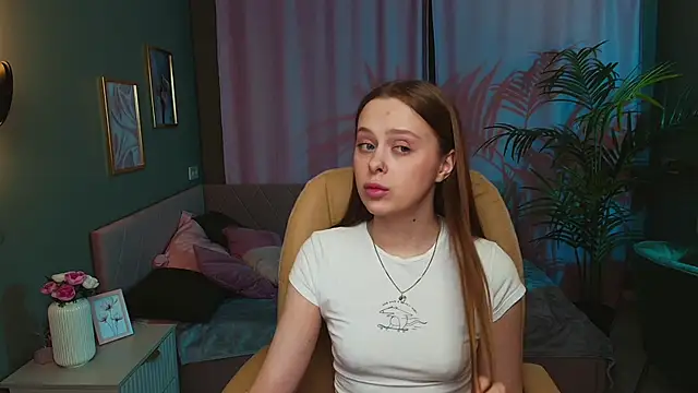 Snapshot of Megg_Ryan chatting on 04/15/26, 02:13 Megg Ryan online show from 04/15/26, 02:13