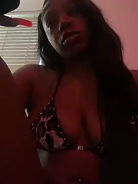 Snapshot of Sexyasscedes chatting on 03/16/26, 01:11 Sexyasscedes online show from 03/16/26, 01:11