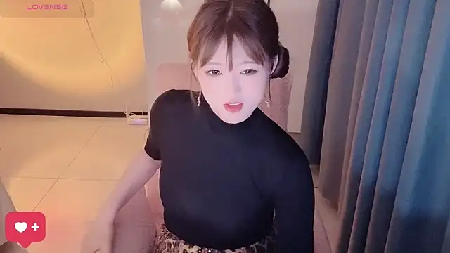 winnie-ww online show from 05/15/26, 11:50