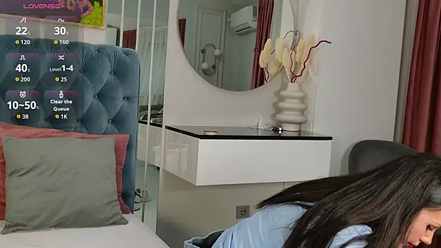 Snapshot of AnneRey chatting on 04/08/26, 04:12 AnneRey online show from 04/08/26, 04:12