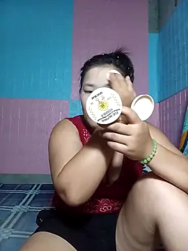 Snapshot of Irene-01 chatting on 04/18/26, 12:25 Irene-01 online show from 04/18/26, 12:25