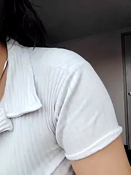 Snapshot of brunne_eva chatting on 04/17/26, 03:15 brunne eva online show from 04/17/26, 03:15