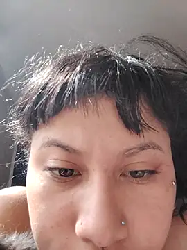 Snapshot of brunne_eva chatting on 04/23/26, 02:52 brunne eva online show from 04/23/26, 02:52