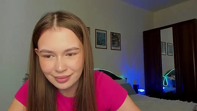 Snapshot of kittiangel00 chatting on 03/24/26, 04:28 kittiangel00 online show from 03/24/26, 04:28