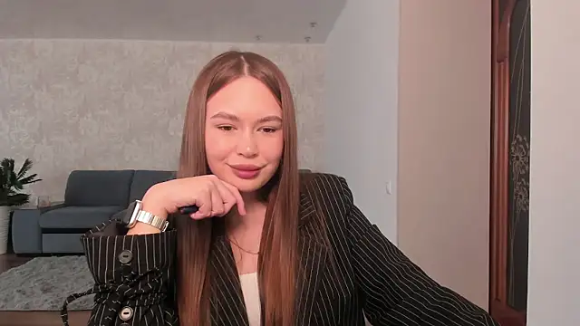 Snapshot of kittiangel00 chatting on 04/06/26, 04:46 kittiangel00 online show from 04/06/26, 04:46