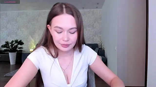 Snapshot of kittiangel00 chatting on 04/21/26, 12:22 kittiangel00 online show from 04/21/26, 12:22