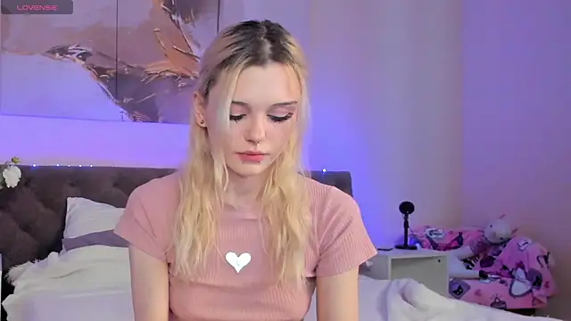 Snapshot of Mimi_angels chatting on 04/08/26, 12:43 Mimi angels online show from 04/08/26, 12:43