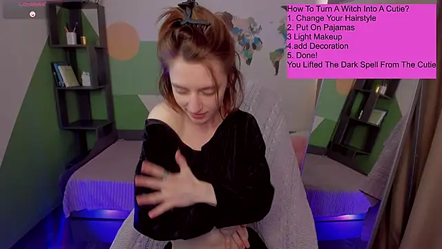 Snapshot of Pretty_Victoria chatting on 04/19/26, 11:20 Pretty Victoria online show from 04/19/26, 11:20