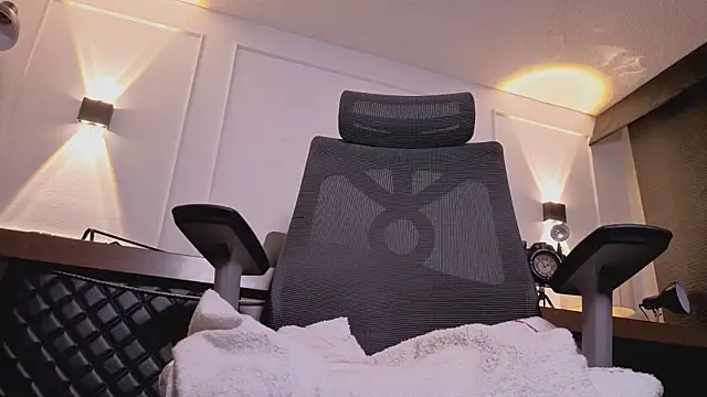 Snapshot of megan_vg chatting on 04/09/26, 06:19 megan vg online show from 04/09/26, 06:19