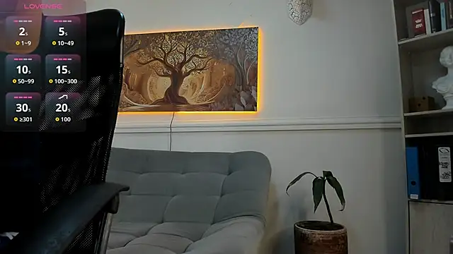 Snapshot of melody_ft_jesus chatting on 03/30/26, 01:56 melody ft jesus online show from 03/30/26, 01:56