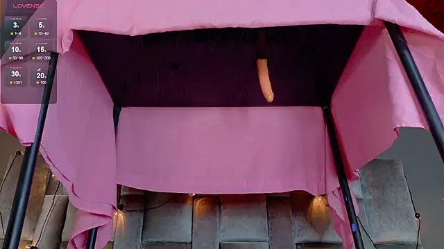 Snapshot of Meganlove__ chatting on 04/24/26, 02:58 Meganlove online show from 04/24/26, 02:58