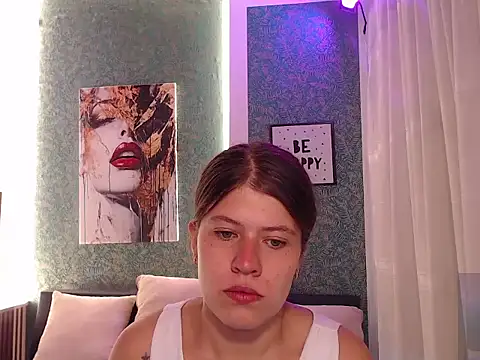 Snapshot of Moonna_linnda chatting on 03/31/26, 01:33 Moonna linnda online show from 03/31/26, 01:33