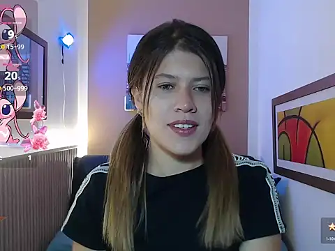 Snapshot of Moonna_linnda chatting on 04/08/26, 01:44 Moonna linnda online show from 04/08/26, 01:44