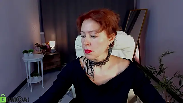 Snapshot of LeticiaRomano chatting on 03/16/26, 12:20 LeticiaRomano online show from 03/16/26, 12:20