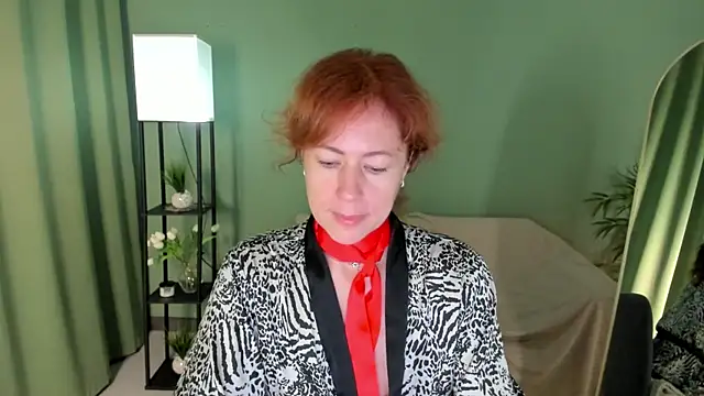 Snapshot of LeticiaRomano chatting on 07/08/26, 04:06 LeticiaRomano online show from 07/08/26, 04:06