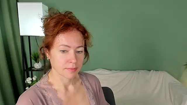 Snapshot of LeticiaRomano chatting on 07/10/26, 04:06 LeticiaRomano online show from 07/10/26, 04:06