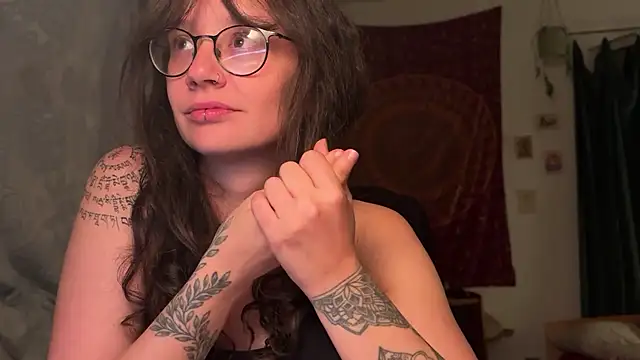 nyxo  online show from 04/29/26, 11:00