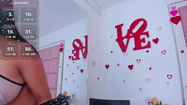 Snapshot of AmaranttayLunay chatting on 03/11/26, 08:04 AmaranttayLunay online show from 03/11/26, 08:04