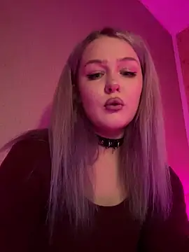 Snapshot of keeeessyyy chatting on 03/14/26, 09:31 keeeessyyy online show from 03/14/26, 09:31