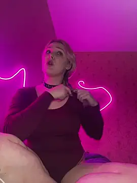 Snapshot of keeeessyyy chatting on 03/27/26, 02:39 keeeessyyy online show from 03/27/26, 02:39