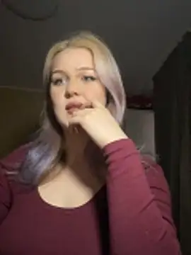 Snapshot of keeeessyyy chatting on 04/17/26, 04:21 keeeessyyy online show from 04/17/26, 04:21