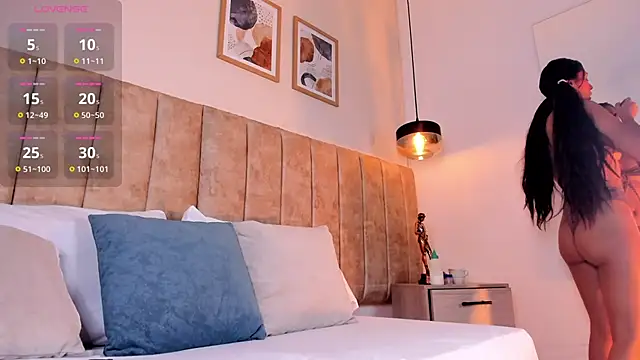 Snapshot of AgathaSavage chatting on 04/16/26, 02:56 AgathaSavage online show from 04/16/26, 02:56