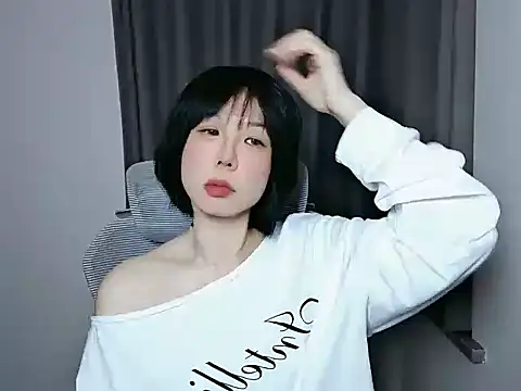 lin lin 520 520 online show from 03/13/26, 03:40