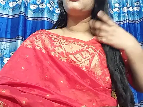 Snapshot of Emma_4433 chatting on 03/18/26, 05:38 Emma 4433 online show from 03/18/26, 05:38