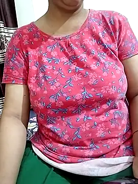 Snapshot of Miss-Akhi5500 chatting on 04/22/26, 11:17 Miss-Akhi5500 online show from 04/22/26, 11:17