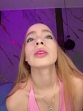 Snapshot of Isabella_gaviria chatting on 03/14/26, 04:29 Isabella gaviria online show from 03/14/26, 04:29