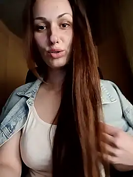 Snapshot of LunaCrystall chatting on 04/03/26, 06:28 LunaCrystall online show from 04/03/26, 06:28
