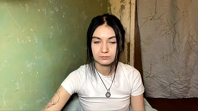 Snapshot of Lollybomb chatting on 03/21/26, 08:56 Lollybomb online show from 03/21/26, 08:56