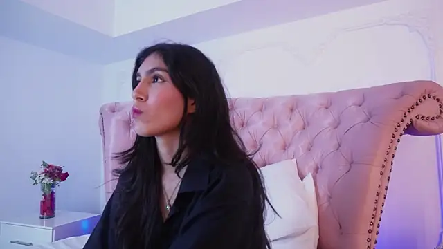 LucianaBlanco  online show from 07/19/26, 03:05