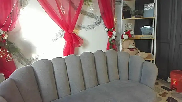 Snapshot of AphroditeSweett chatting on 04/16/26, 09:39 AphroditeSweett online show from 04/16/26, 09:39