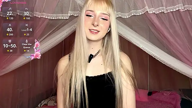Snapshot of OnlyEva1 chatting on 03/21/26, 09:25 OnlyEva1 online show from 03/21/26, 09:25
