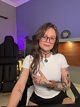 Snapshot of Tallulah_Kinky chatting on 05/08/26, 05:18 Tallulah Kinky online show from 05/08/26, 05:18