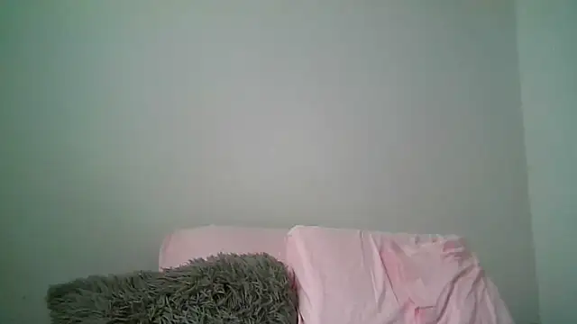 Snapshot of yanick931 chatting on 04/03/26, 03:10 yanick931 online show from 04/03/26, 03:10