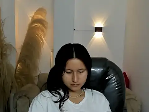 Snapshot of isabella_grace18 chatting on 03/28/26, 02:05 isabella grace18 online show from 03/28/26, 02:05