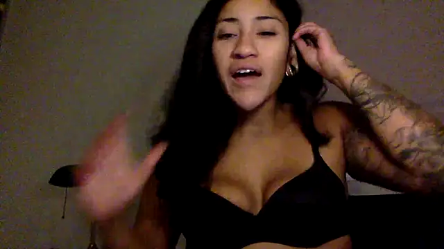 LatinaLoka online show from 05/09/26, 02:50