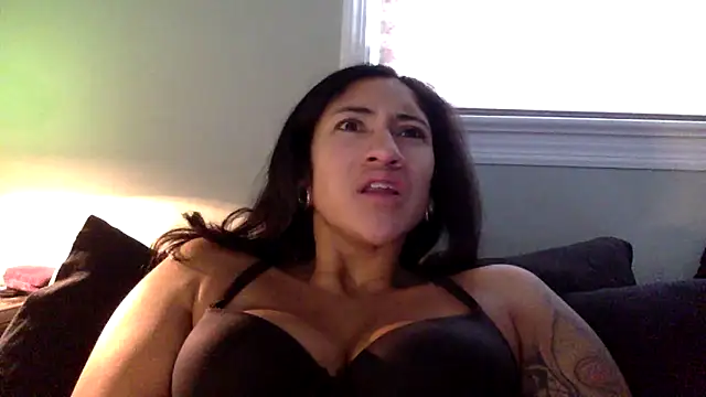 LatinaLoka online show from 05/09/26, 02:55