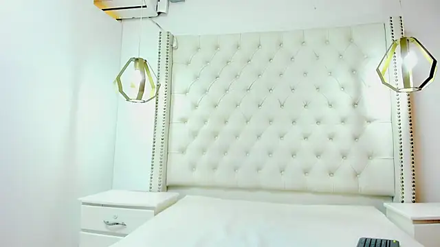 Snapshot of JEAN_LEWIS2 chatting on 04/01/26, 07:33 JEAN LEWIS2 online show from 04/01/26, 07:33